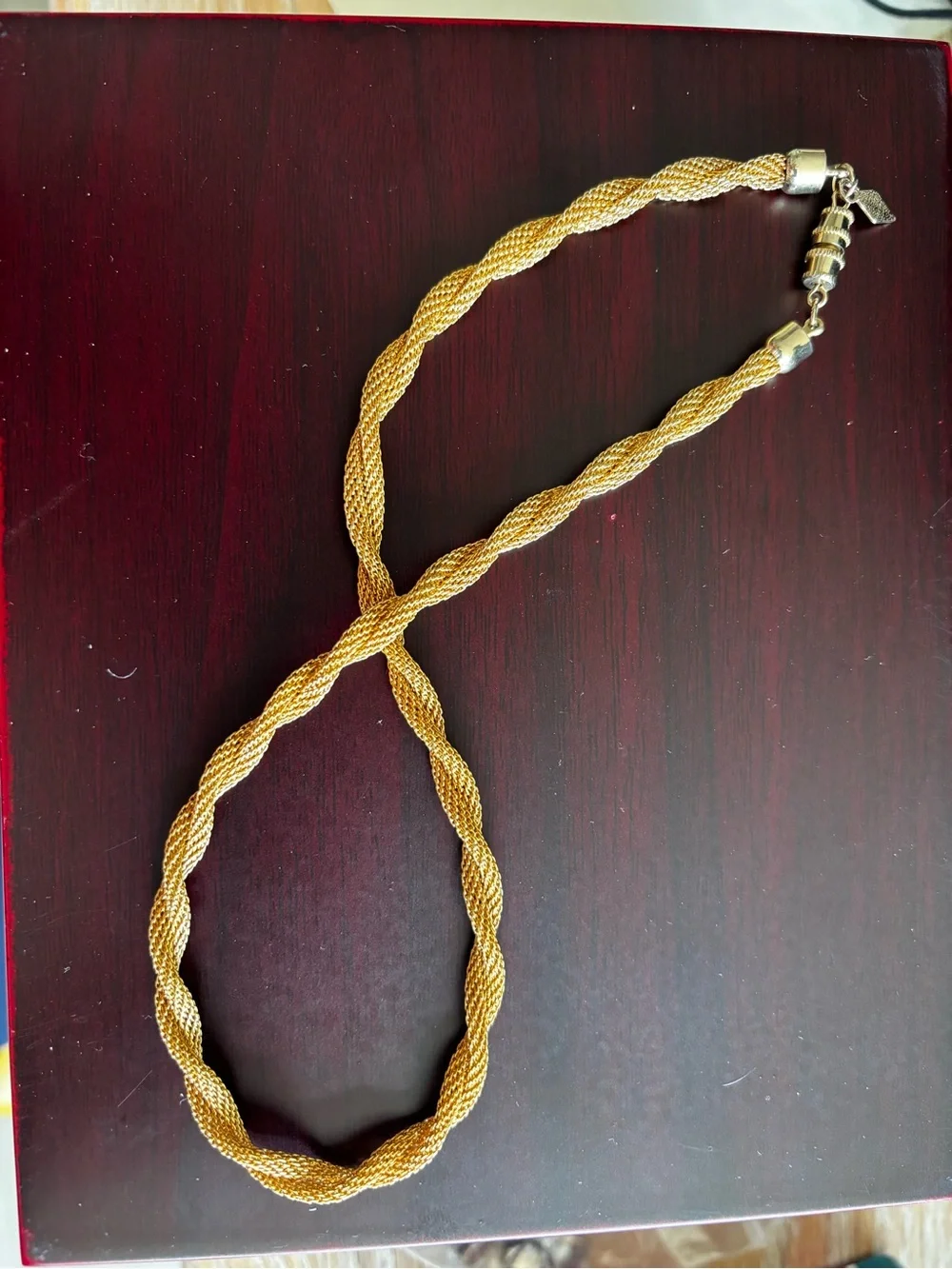 Vintage Sarah Coventry Classic Gold-Tone Twisted Rope Necklace